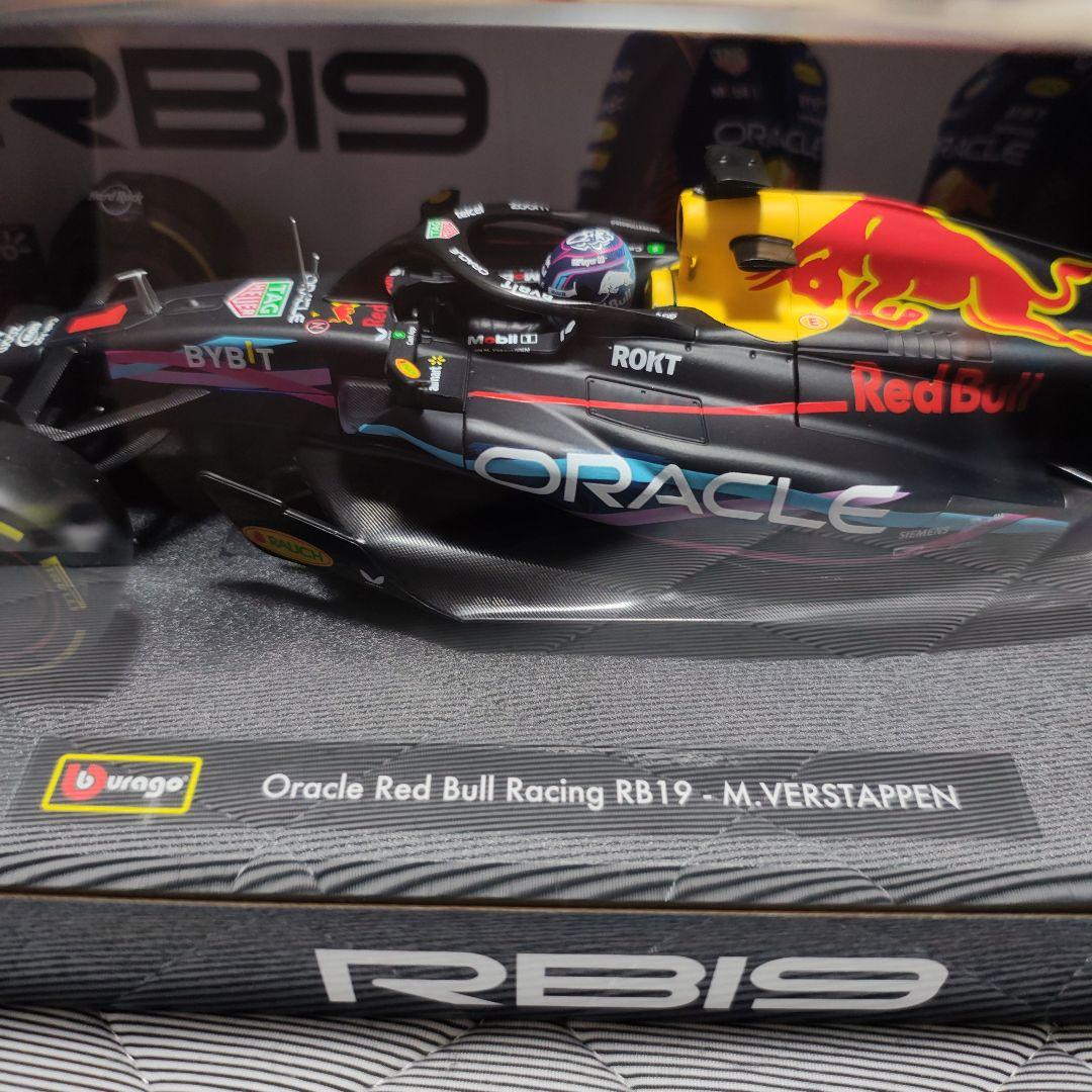 ブラーゴ F1 レッドブル RB19 1/18 フェルスタッペンモデル