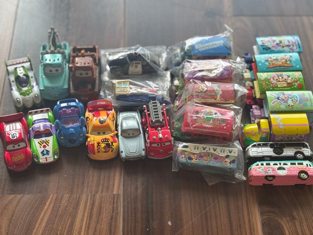 ディズニートミカセット