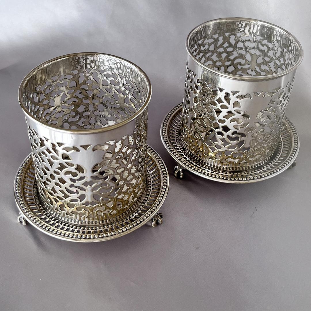 【Atkin Bros】 透かしのワインボトルホルダー　2個【シルバープレート】