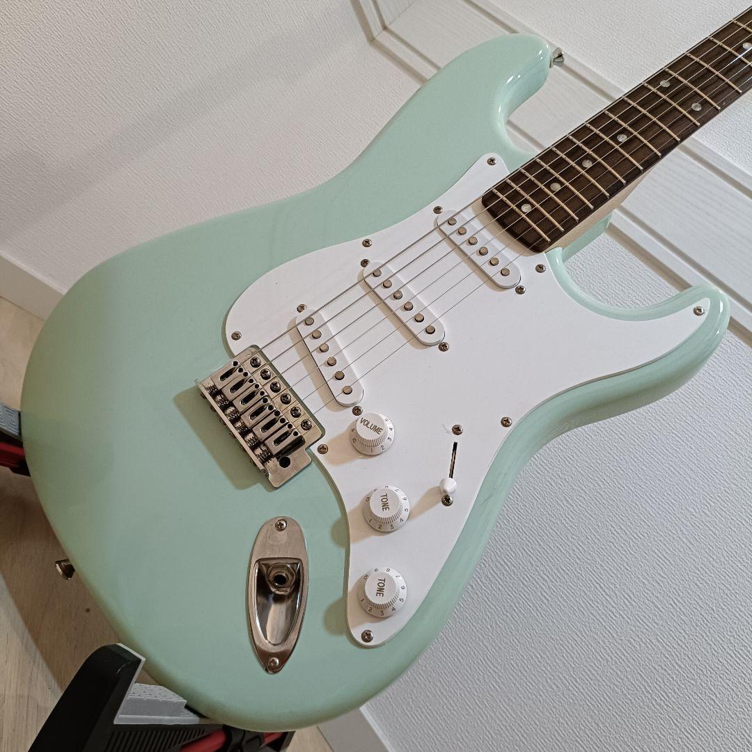 メンテ済｜Squier ストラトキャスター エレキギター サーフグリーン