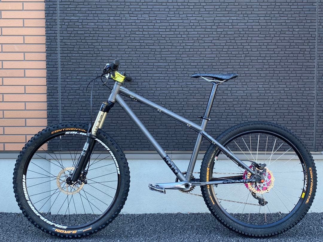 KONA クロモリ　ハードテイル　26インチ