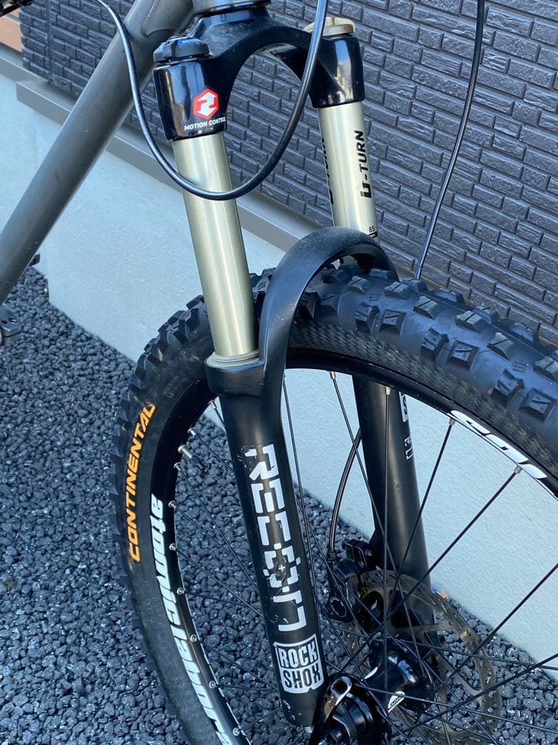 KONA クロモリ　ハードテイル　26インチ