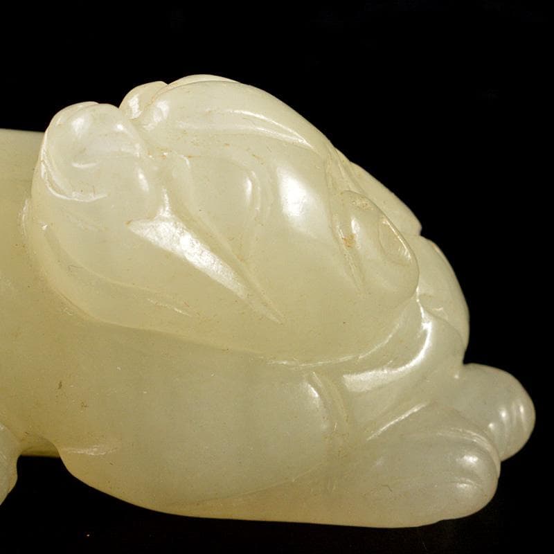 中国　玉石白玉彫刻　神獣刻　根付　紙鎮　置物　C　7084E