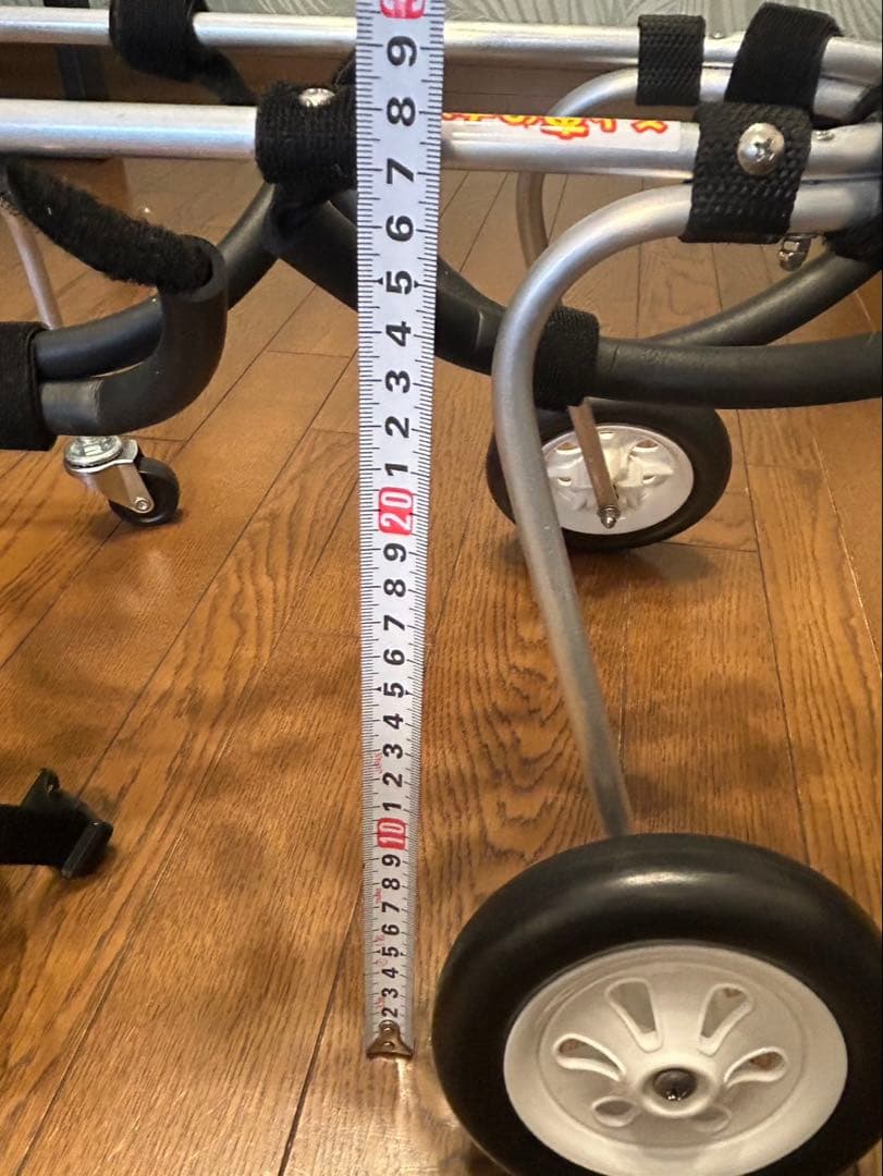 犬の車椅子　ポチの車椅子