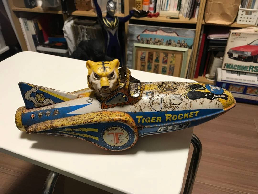 タイガーマスク、ブリキロケット当時ものです。
