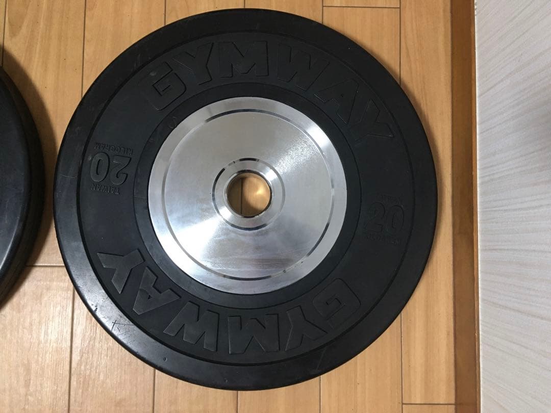 ① GYMWAYバンパープレート 20kg x 1枚