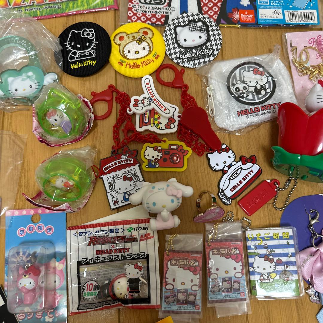 サンリオ ご当地キティ ストラップ タオル カプセルトイ フィギュア USJ