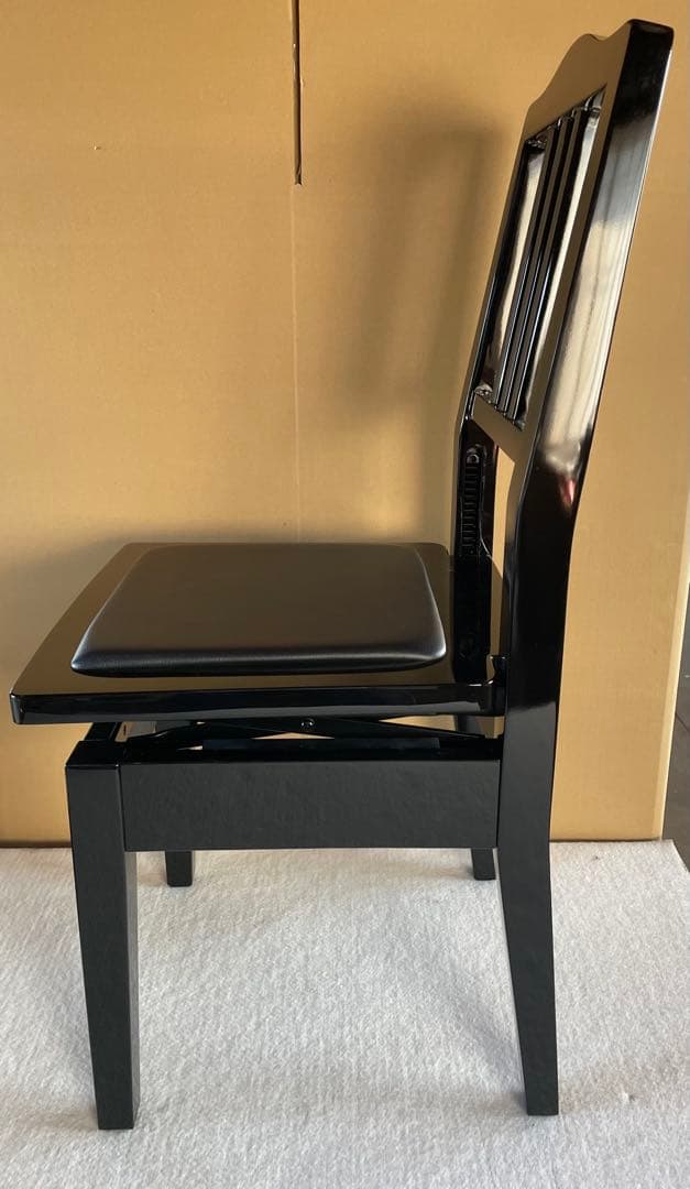 【未使用ピアノ椅子】トムソン鏡面塗装。GP,UPに使用できます。2025年モデル