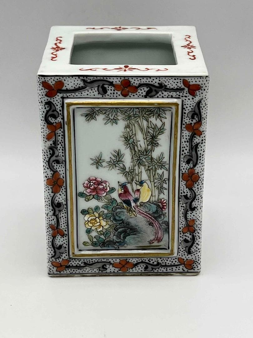 清道光時代 【大清道光年製】在銘 粉彩 琺瑯彩金彩錦雞墨彩詩文筆筒(E-70)