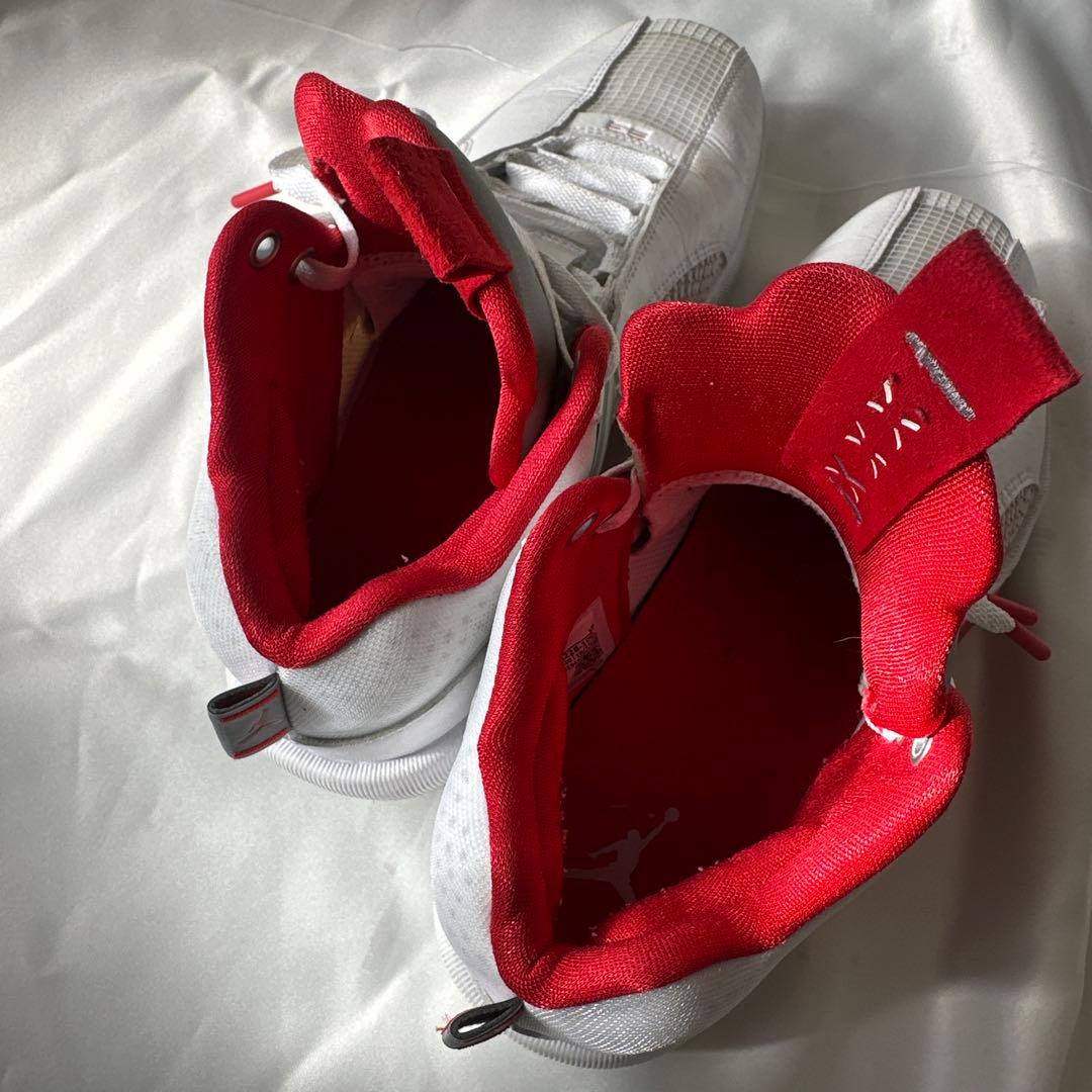 NIKE JORDAN 赤 白 スニーカー ジョーダン 25.5cm