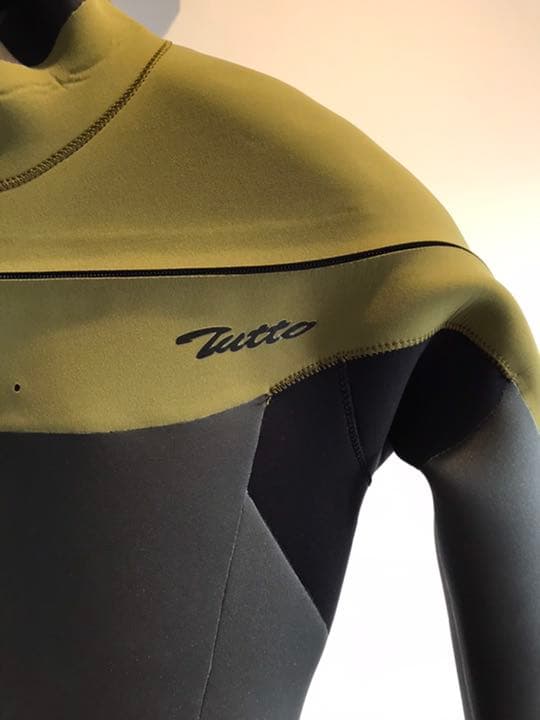 tutto customウェットスーツ