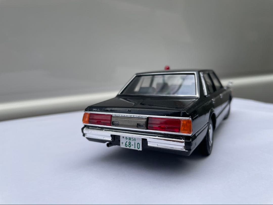 1/24 430セドリックセダン　警察車両仕様の完成品。