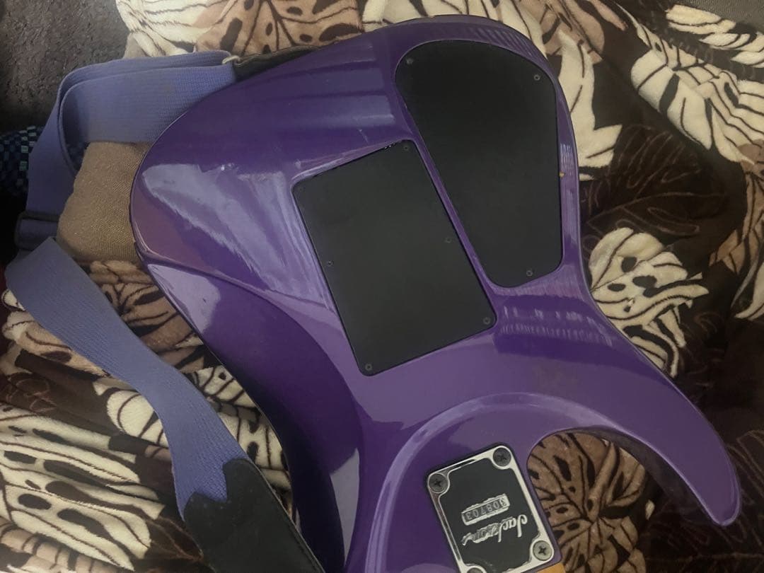 騎*谷様 グローバーJackson エレキギター 紫