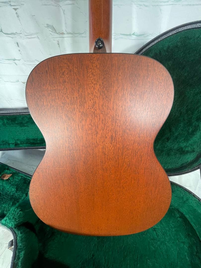 Martin & Co. マーチン 000-16GT Gloss Top
