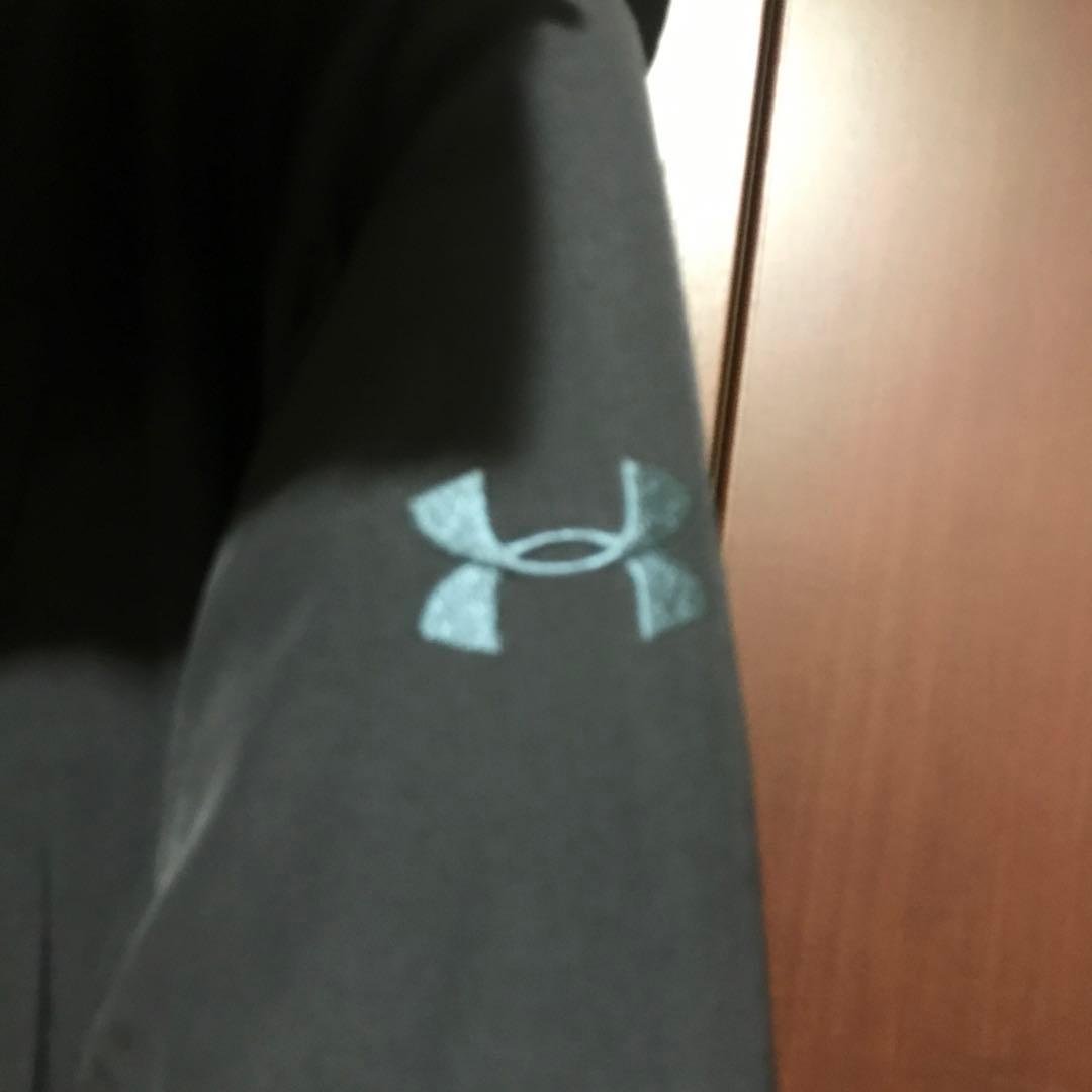 【再々値下げ】アンダーアーマー　ベンチコート　黒