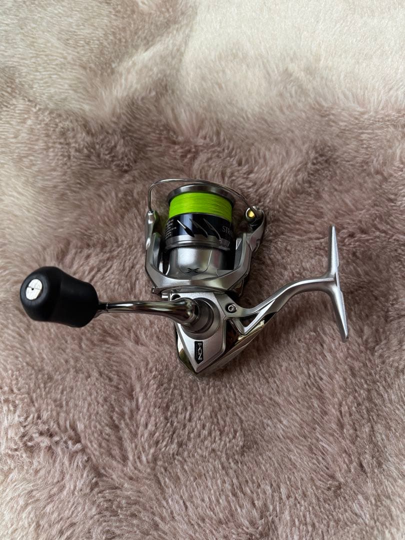 SHIMANO STRADIC 1000S スピニングリール