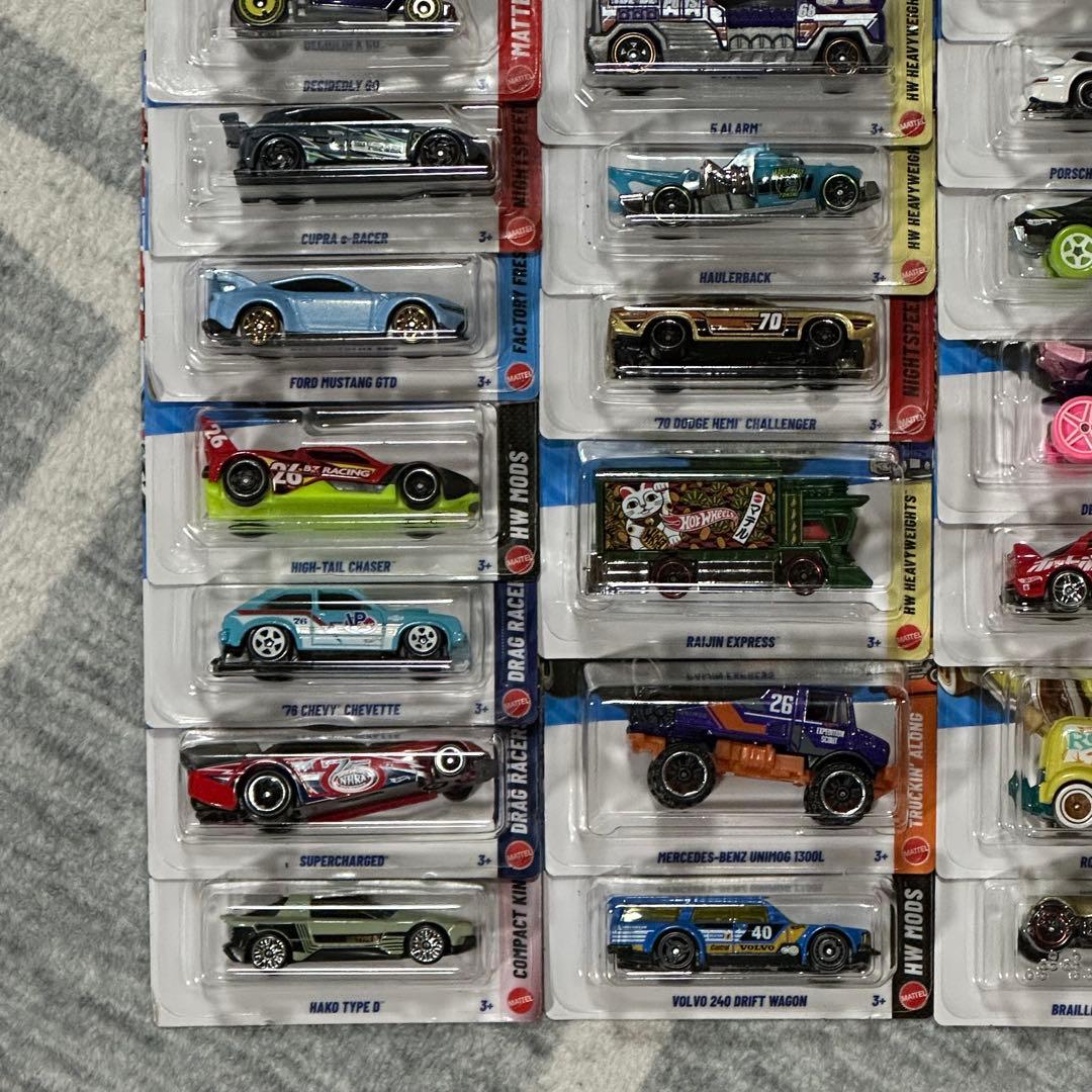 ホットウィール ベーシック 36台セット⑱ フェラーリ オプティマスプライム等