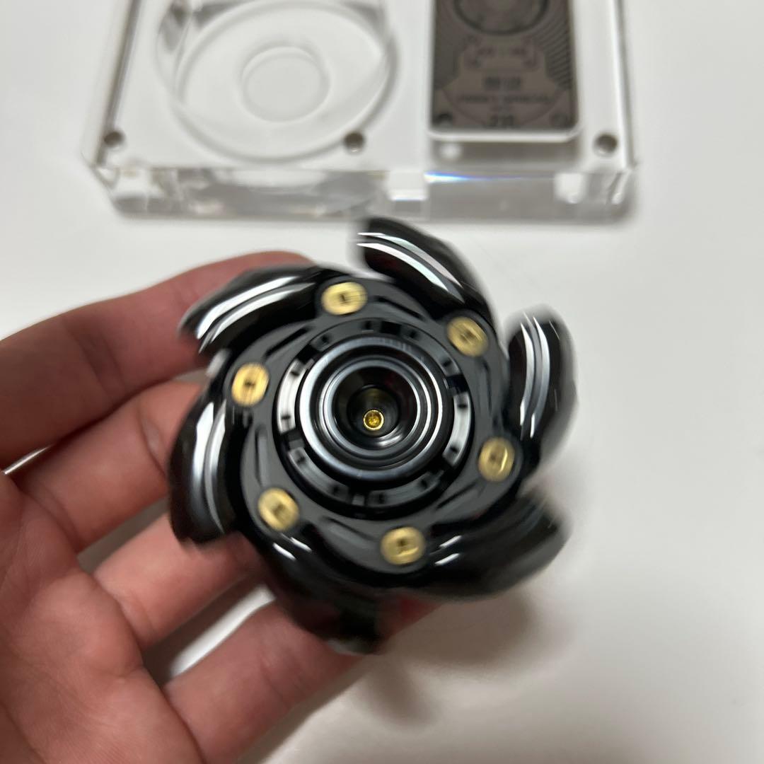 GoBiggeR Pillbug ハンドスピナー　フィジェットトイ