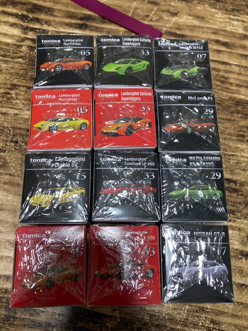 は*ん様 トミカプレミアム　12台セット