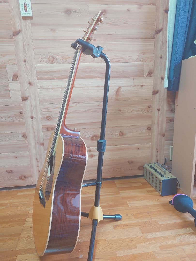 ヤマハＬＬ１６ARE アコースティックギター　ストラップ・サービス品付き