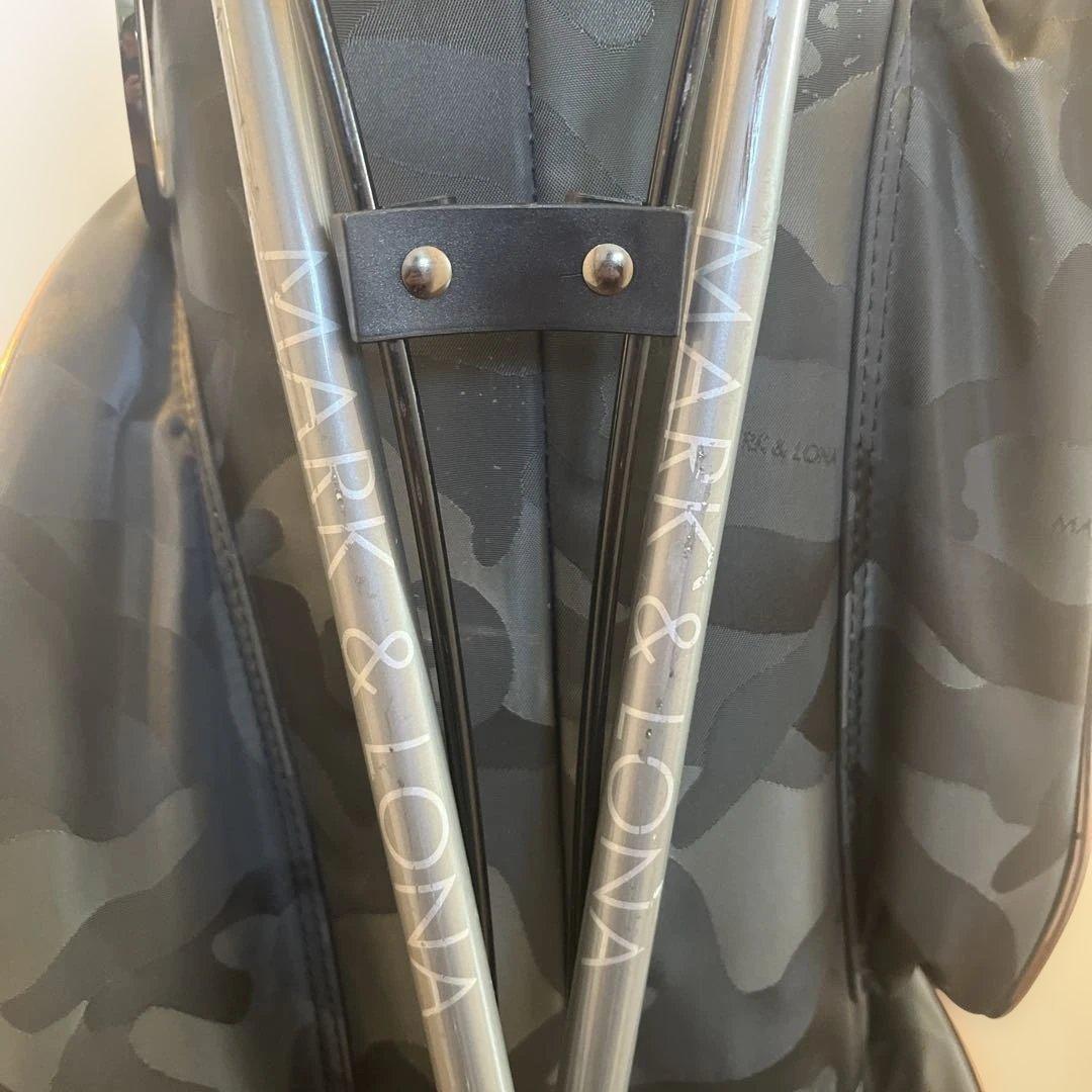 MARK &LONAマークアンドロナ　キャディーバックフード付限定品　中古訳あり