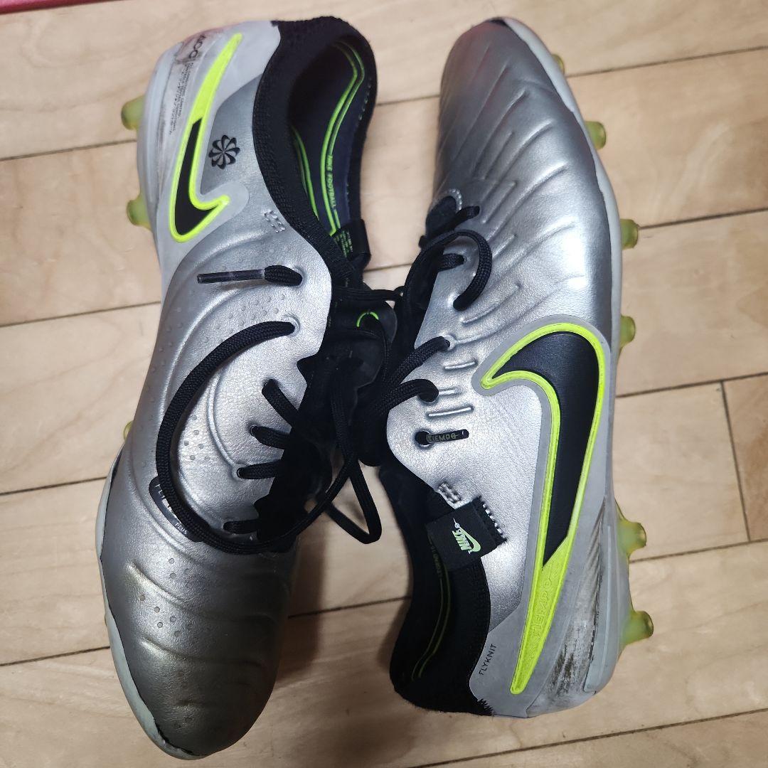 Nike Phantom シルバー/ブラック スパイク