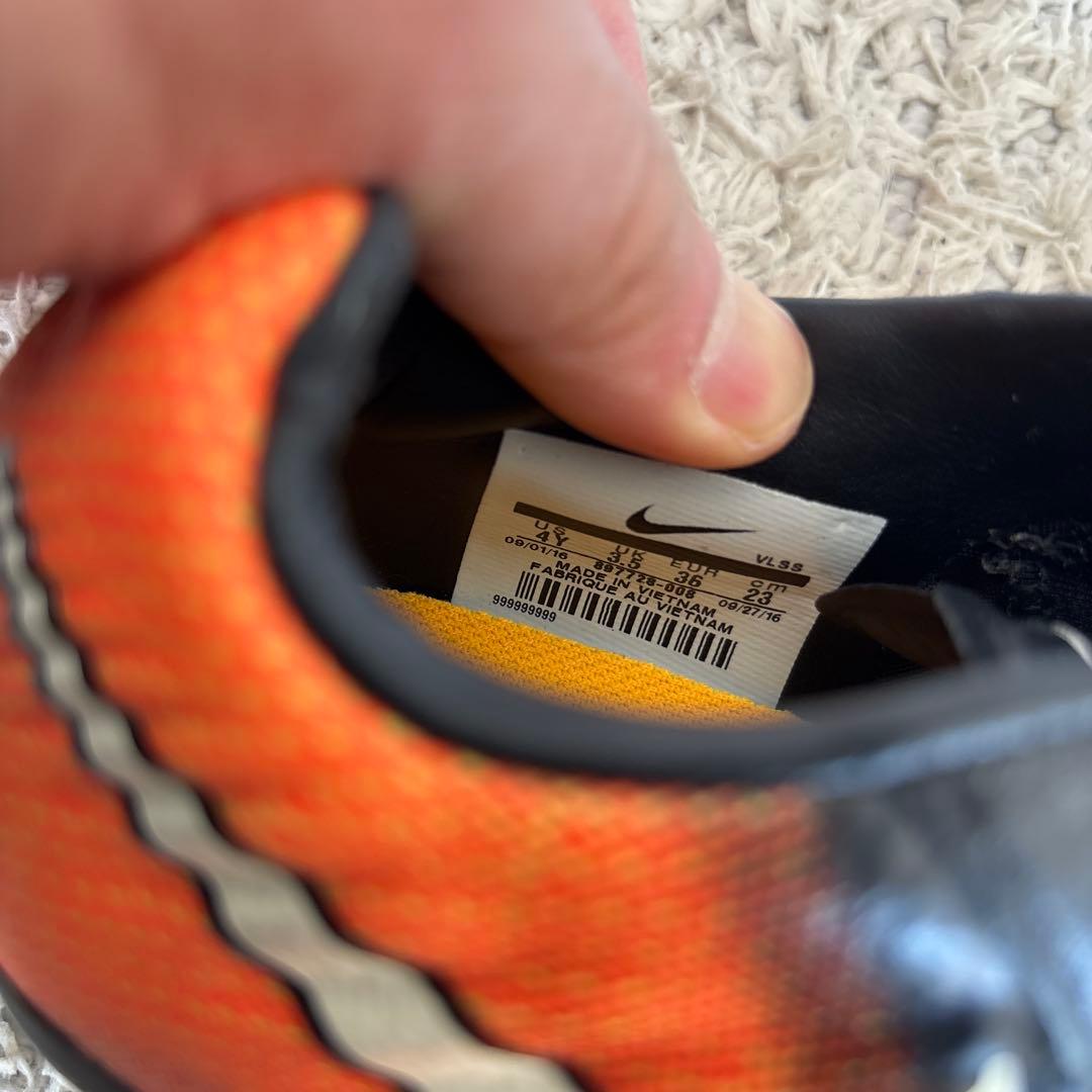 未使用品　Nike Tiempo サッカースパイク オレンジ/黒　23cm