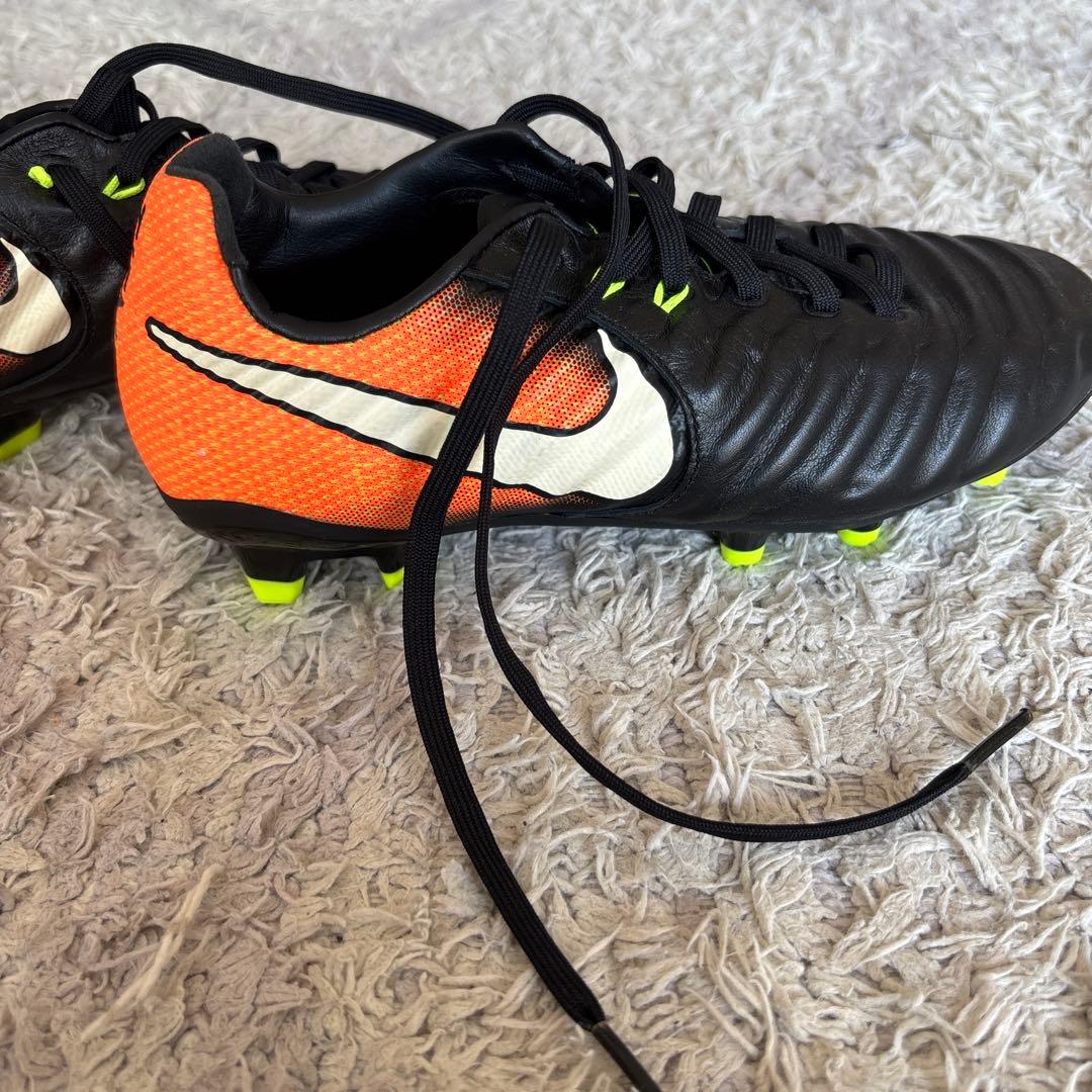 未使用品　Nike Tiempo サッカースパイク オレンジ/黒　23cm