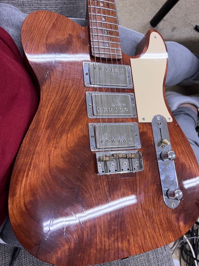 ブビンガテレキャスター　ラッカー塗装