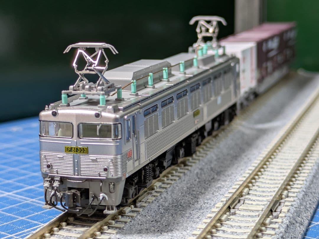 EF81 300 JR貨物更新車（銀）KATO