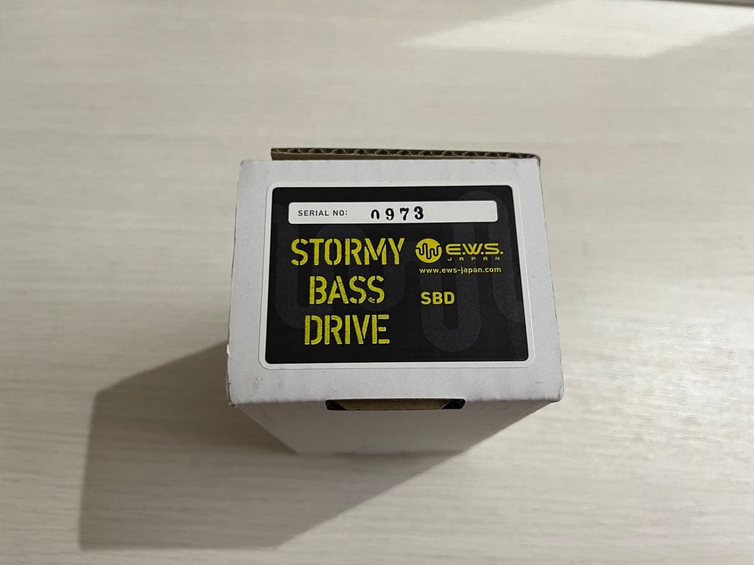 E.W.S. STORMY BASS DRIVE ベースエフェクター