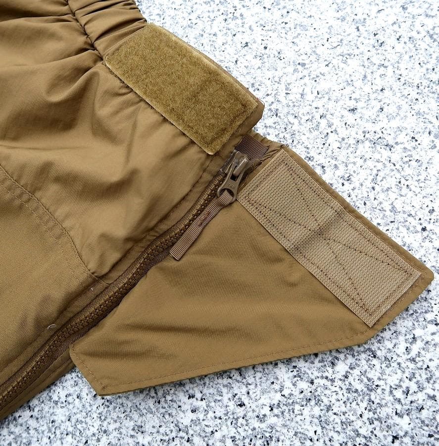 ⑨ 極美品 S-S 米軍実物 USMC レベル7 プリマロフト パンツ コヨーテ