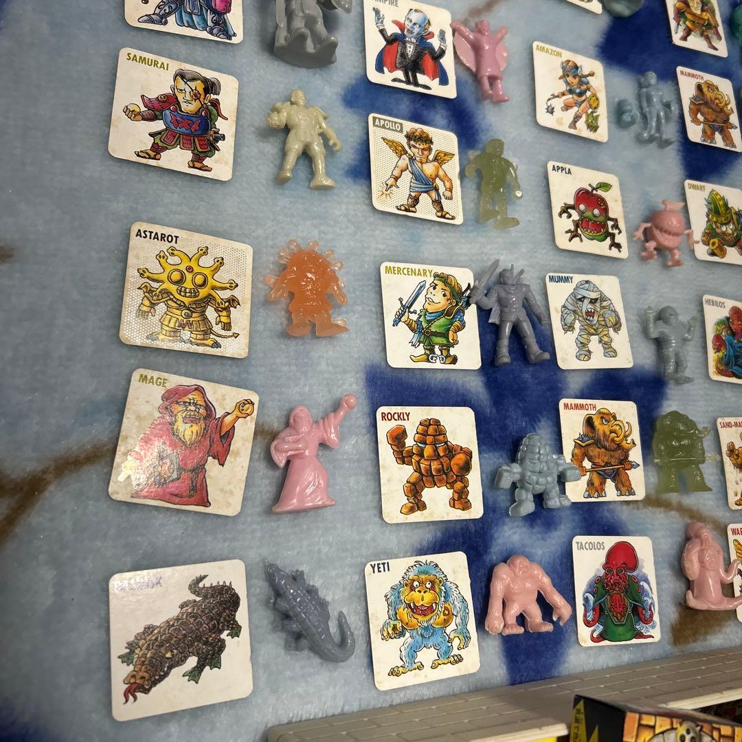 ネクロスの要塞チョコ　ロッテ