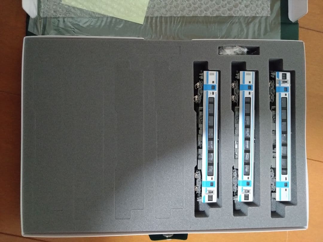 kagosima gogo　KATO JR四国2000系