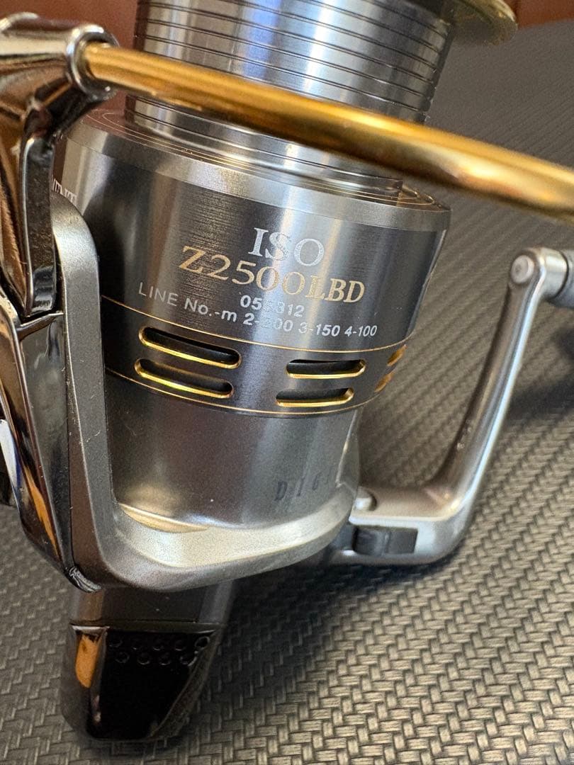 【時限値引】【美品】ISO Z2500LBD