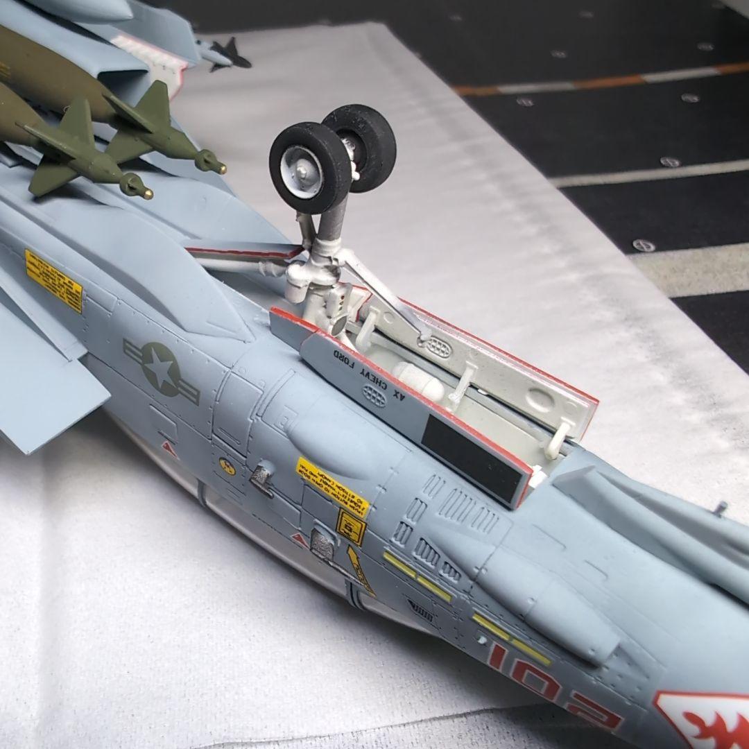 ファインモールド製　F-14Ａ トムキャット VF-111　1/72 完成品