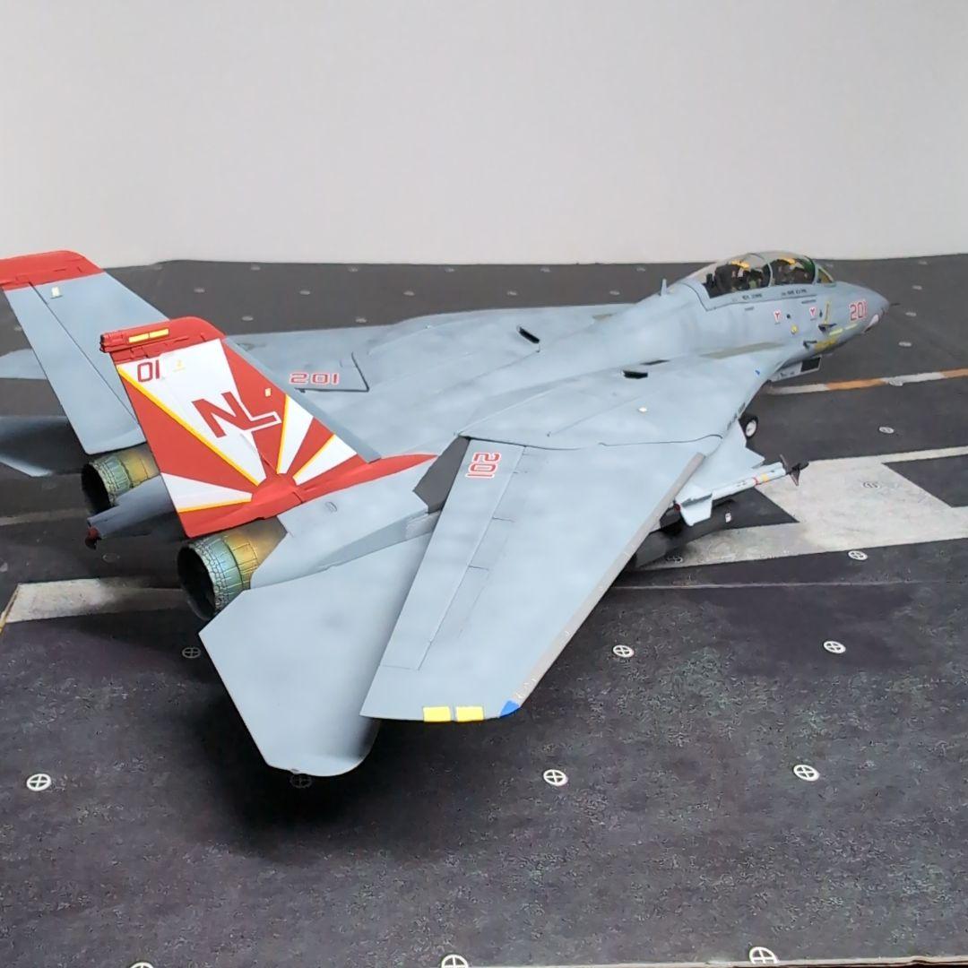 ファインモールド製　F-14Ａ トムキャット VF-111　1/72 完成品