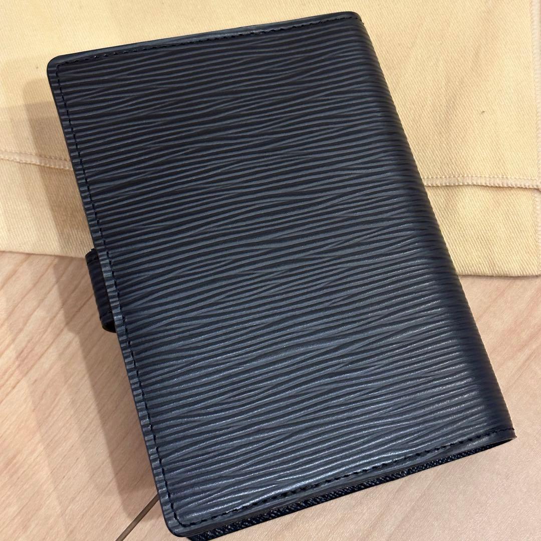 【超美品】LOUIS VUITTON ルイヴィトン 手帳 エピ ブラック