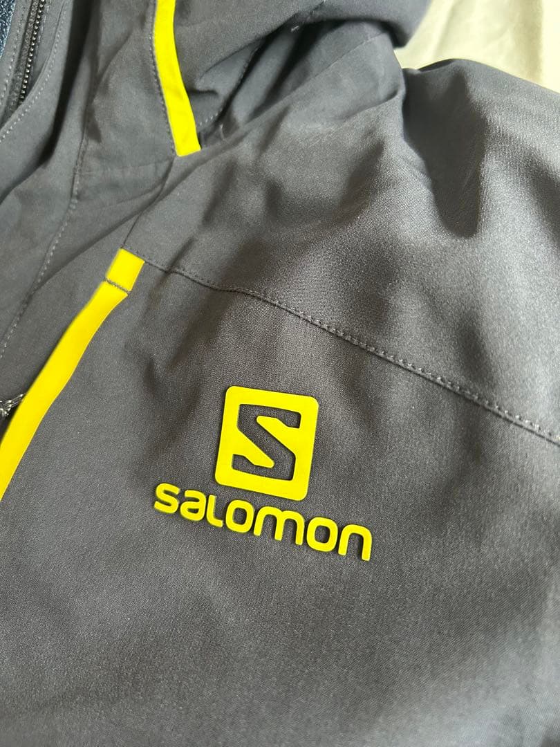 【ぴょんぴょん様】Salomon ネイビー　スキージャケット (JAPAN L）