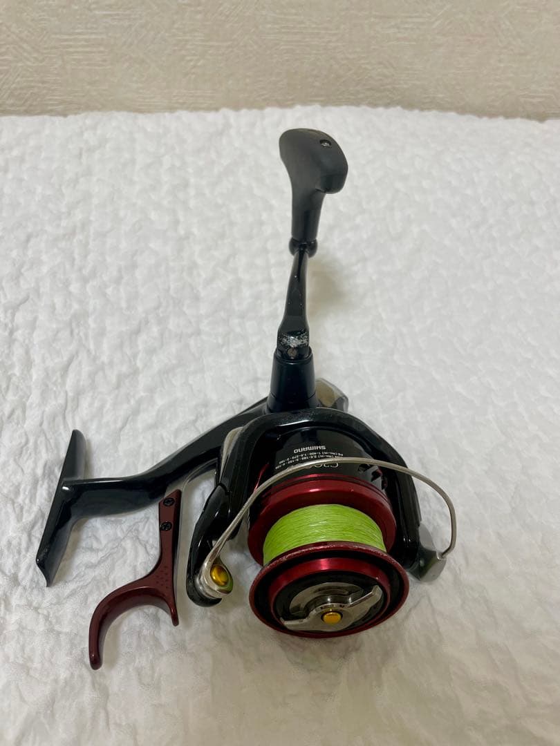 BB-X Larissa C3000DHG スピニングリール