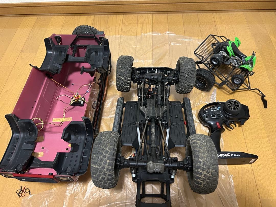 TRAXXAS TRX4 Land Rover Defender ディフェンダー