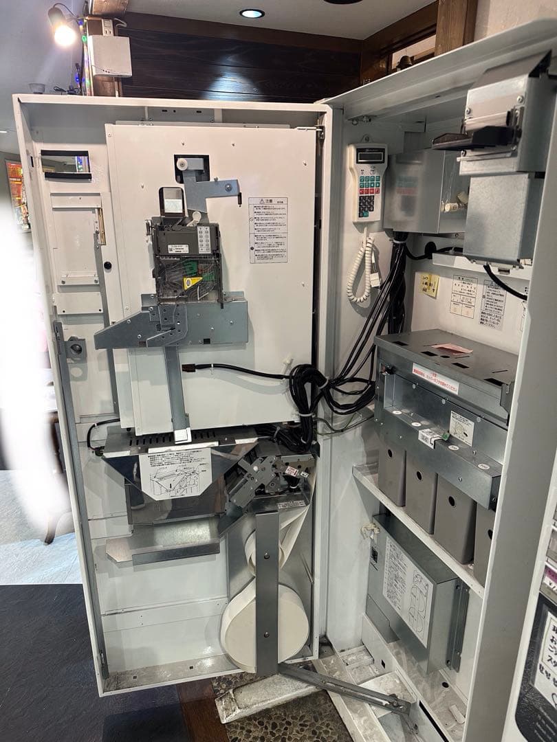 芝浦　自動券売機　引き取り限定!!在庫6台あり。