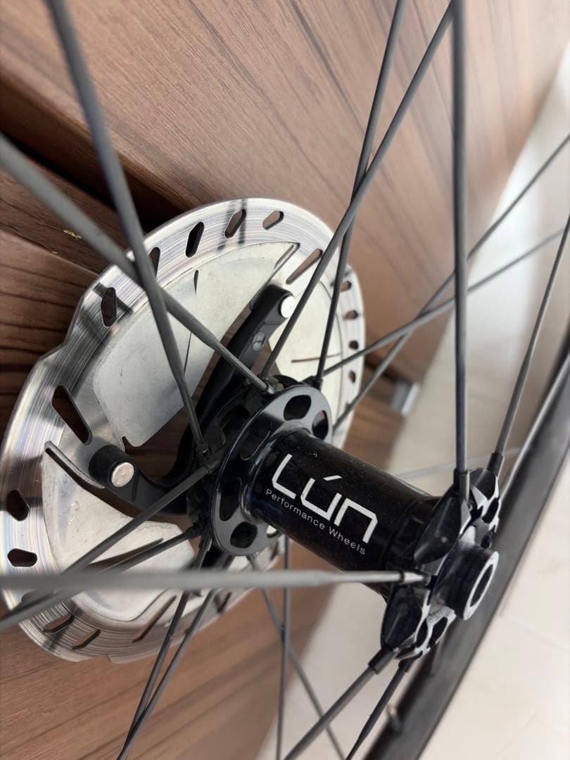 Lin HYPER 38mm カーボンホイール