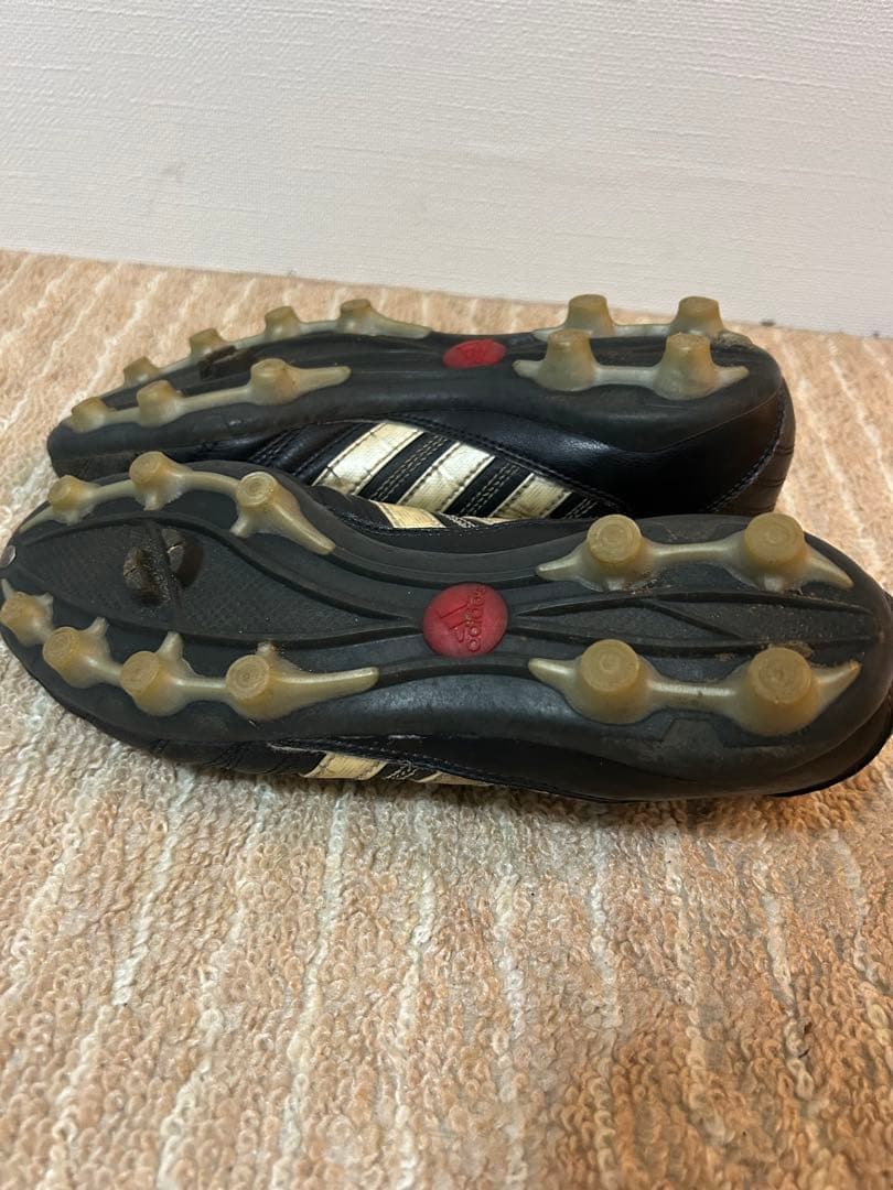 adidas パテイークTOP