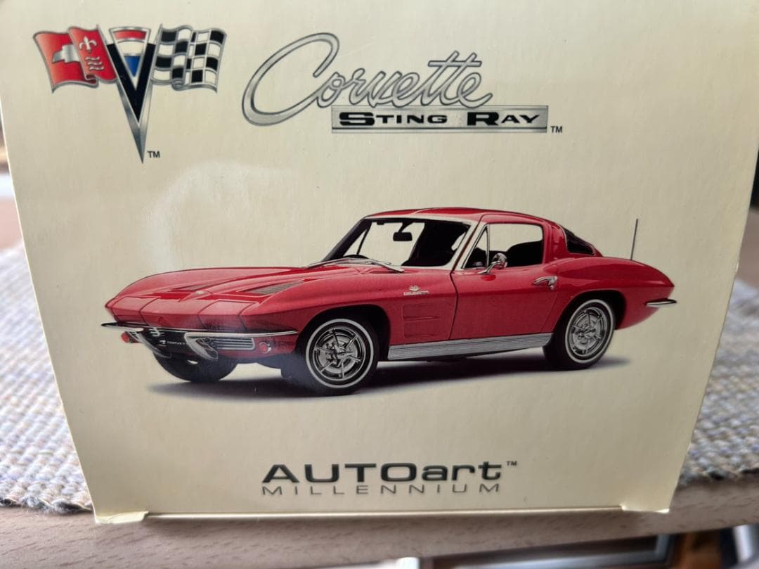 コルベット1/18　AUTOart MILLENNIUM