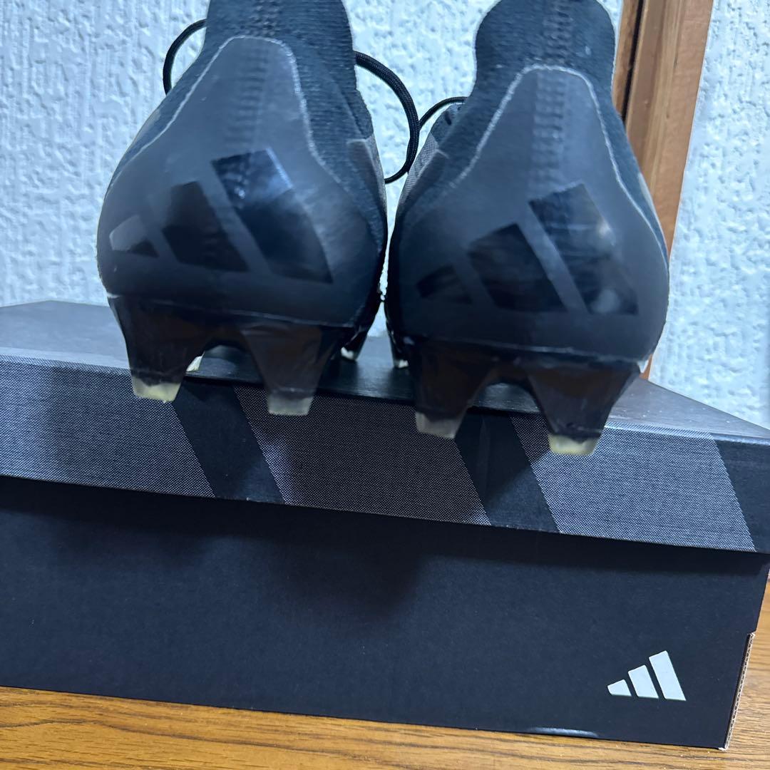 プレデター アキュラシー.1 L FG　コアブラック×コアブラック 26.5cm