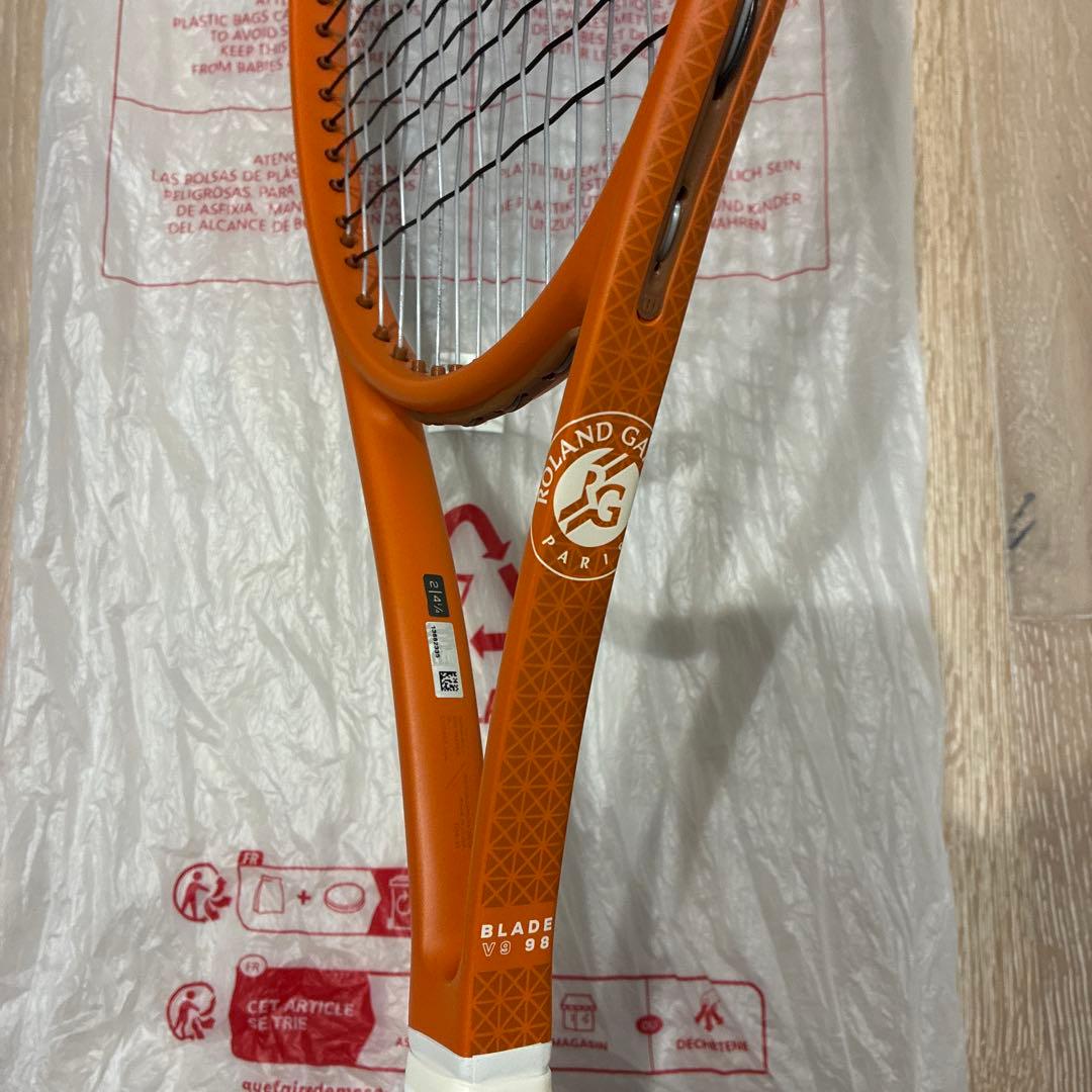 ウイルソン BLADE 98 V9.0 16X19 RG 2025