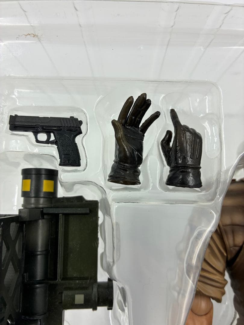 L GEAR SOLID PLAY ARTS改 リキッド・スネーク