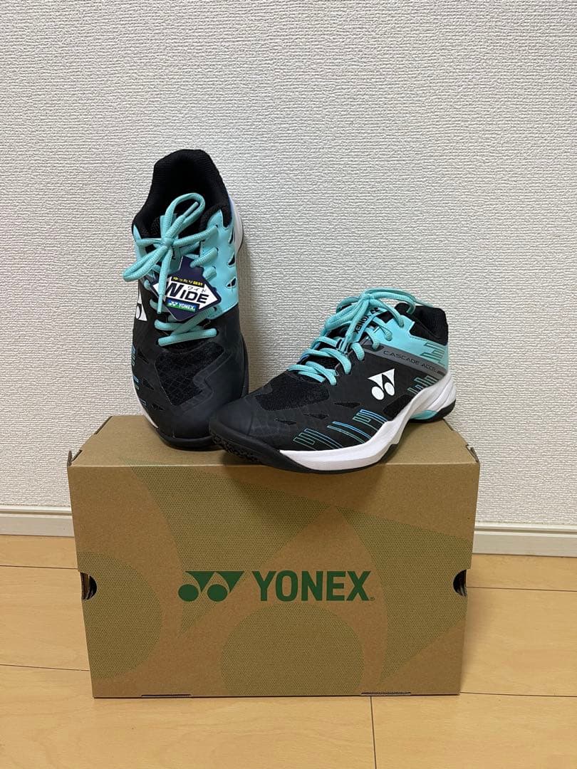 ヨネックス ワイドタイプ CASCADE ACCEL バドミントン26.0cm