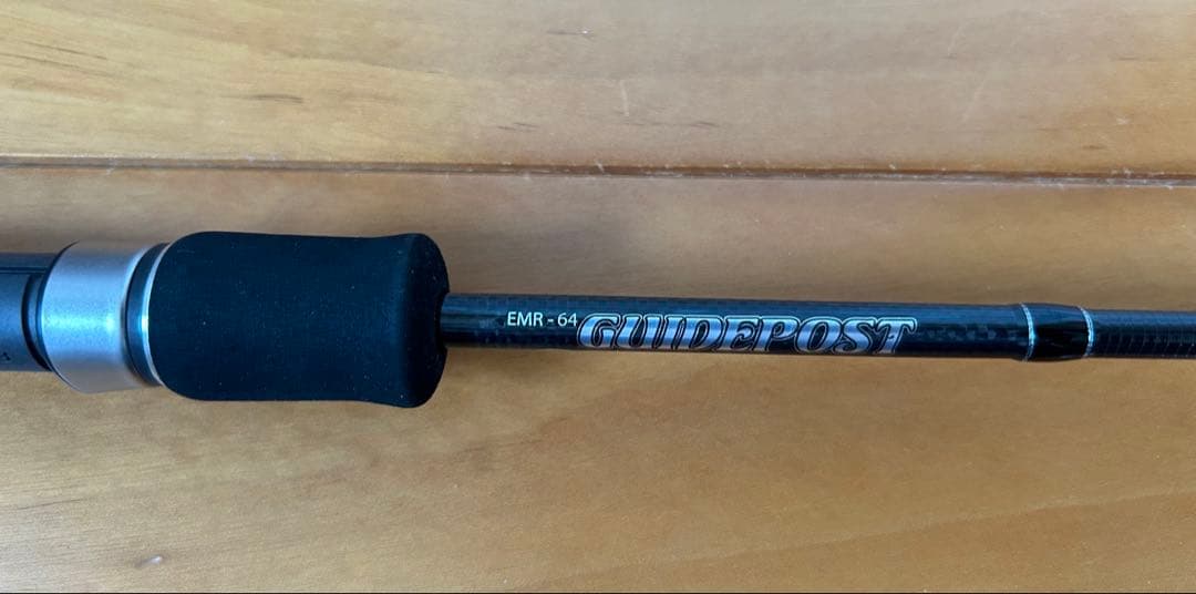 サーティフォー ガイドポスト　EMR64